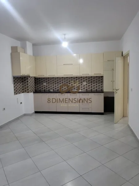 Tirane, jepet me qera apartament 2+1 Kati 2, 95 m² 500 € (don bosko)