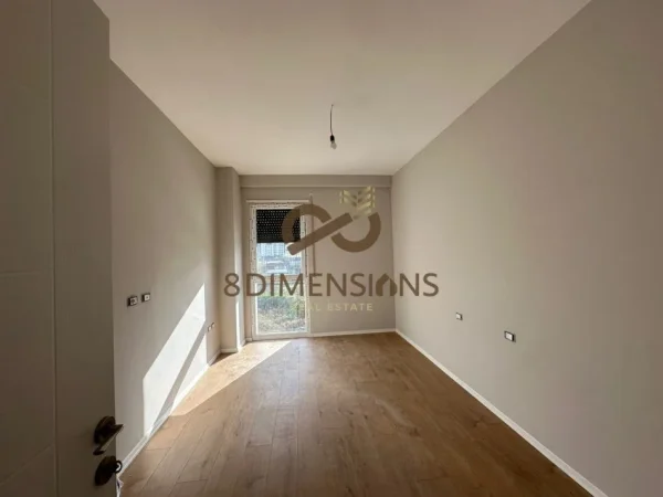 Tirane, jepet me qera apartament 2+1 Kati 3, 106 m² 500 € (bulevardi i ri)