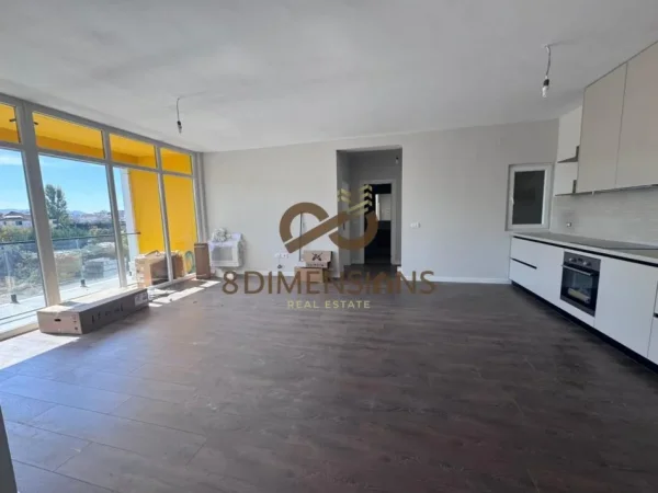 Tirane, jepet me qera apartament 2+1 Kati 2, 125 m² 600 € (bulevardi i ri)