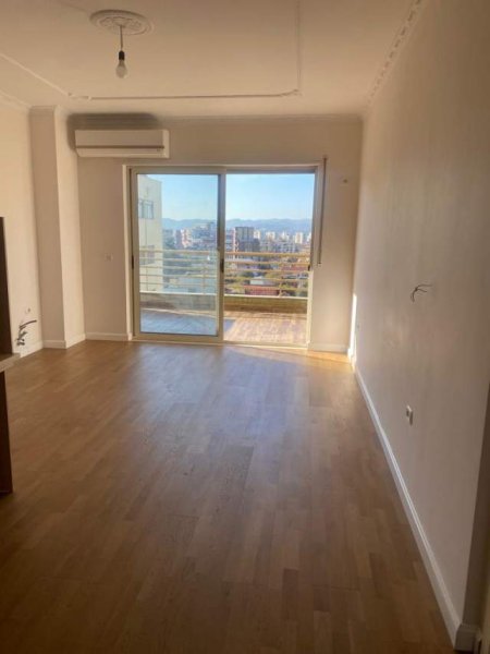 Tirane, shitet apartament 2+1 Kati 8, 140 m² 170.000 Euro (Kompleksi Panorama)