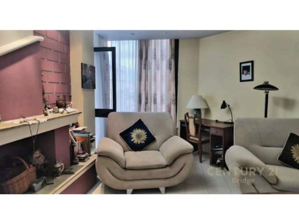 Tirane, shes apartament 3+1 Kati 8, 170 m² 300.000 Euro (Blloku)