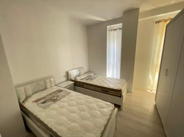 Tirane, jap me qera apartament 2+1+BLK Kati 3, 90 m² 750 Euro (rruga e Kosovareve)