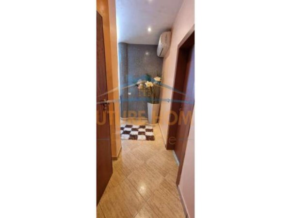 Tirane, jap me qera apartament 1+1+BLK Kati 9, 70 m² 400 Euro (rruga kosvarve)