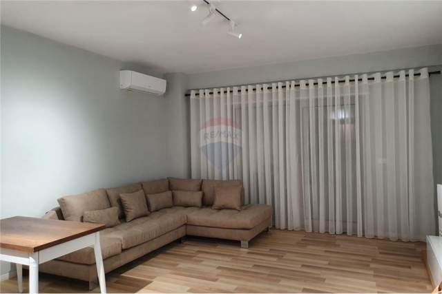 Tirane, jepet me qera apartament 1+1+BLK Kati 5, 73 m² 500 Euro (Zogu i Zi)