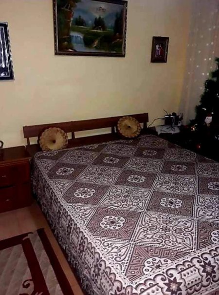 Korce, apartament 70 m² 35 Euro/nata (Prane terminalit Korçë)