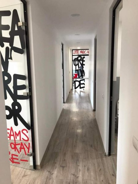 Tirane, jap me qera apartament 3+1+A+BLK Kati 6, 197 m² 1.700 Euro (Sulejman Delvina)