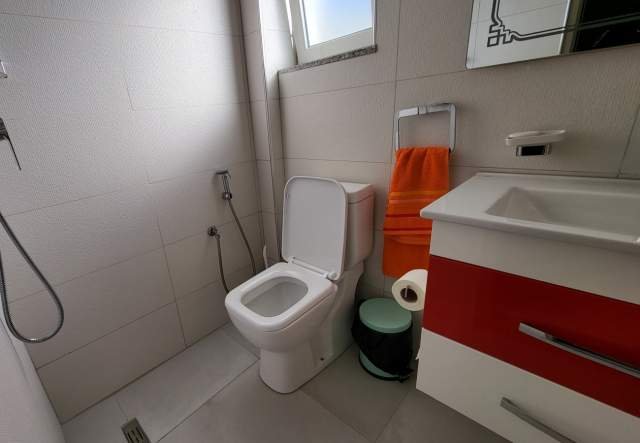 Tirane, jepet me qera apartament 90 m² 800 Euro