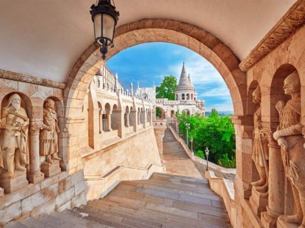 Tirane, ofroj City-tour Hungari Udhëtim në Budapest, 4 Ditë €319, Nisja 319 Euro