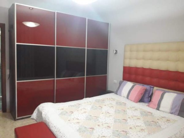 Tirane, jepet me qera apartament 2+1+BLK Kati 6, 120 m² 600 Euro (tish dahija)