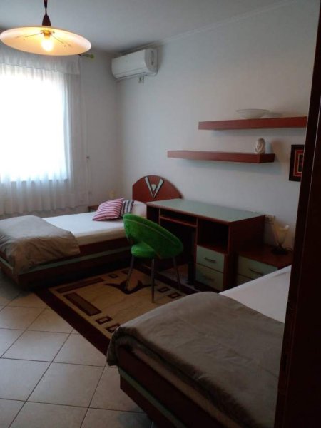 Tirane, jepet me qera 2+1 Kati 9, 120 m² 850  (Rruga Brigada VIII Tiranë,Shqipëria)