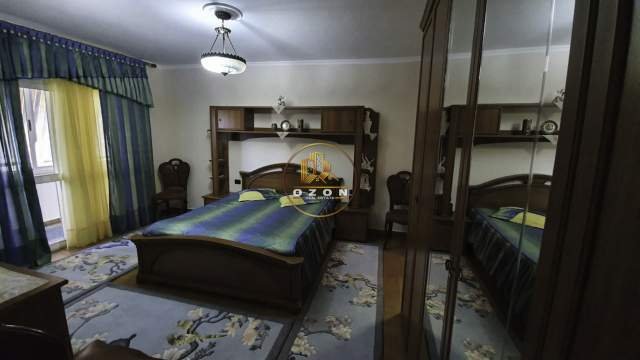 Tirane, jap me qera apartament 3+1+BLK Kati 8, 156 m² 700 Euro (Ish Ekspozita)