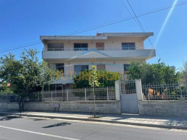 Tirane, shes Vile 4+1 Kati 1, 330 m² 160.000 Euro (Laknas)