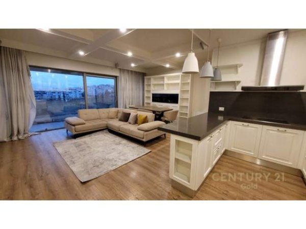 Tirane, jap me qera apartament 3+1+BLK Kati 8, 165 m² 1.200 Euro (kopshti botanik)