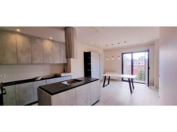 Tirane, shes apartament 3+1+A+BLK Kati 4, 160 m² 270.000 Euro (ATSH)