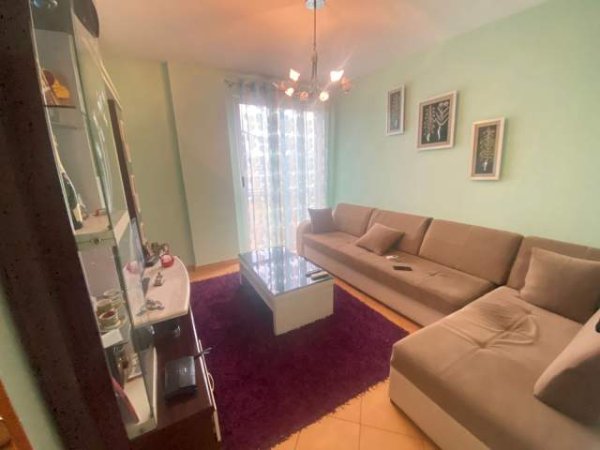 Tirane, jap me qera apartament 1+1+BLK Kati 4, 80 m² 400 Euro (Vasil Shanto)