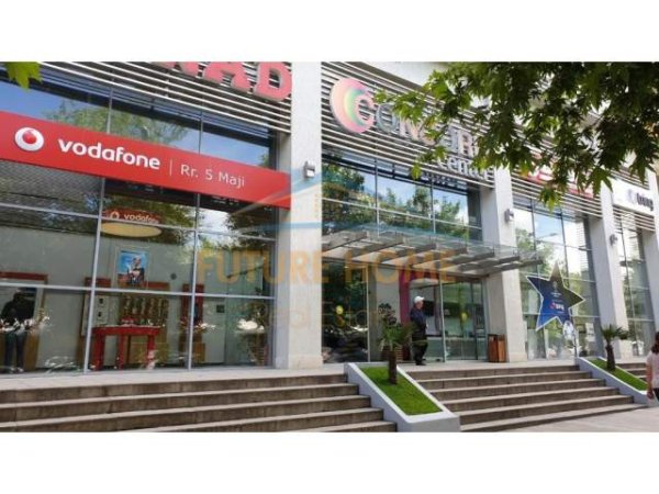 Tirane, shes ambjent biznesi Kati 1, 36 m² 132.000 Euro (condor centre)