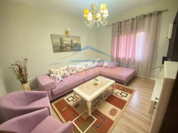 Tirane, jap me qera Vile 3+1+A+BLK Kati 3, 146 m² 800 Euro (vilat gjermane)