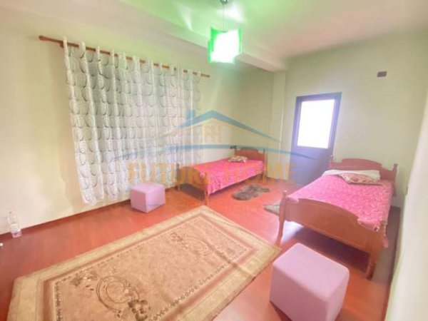 Tirane, jap me qera Vile 3+1+A+BLK Kati 3, 146 m² 800 Euro (vilat gjermane)