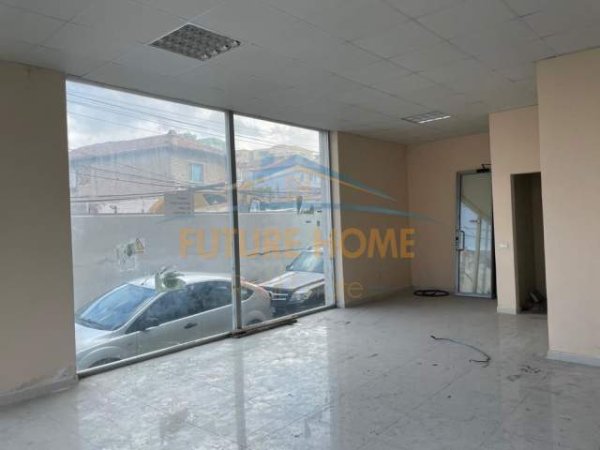 Tirane, jepet me qera ambjent biznesi Kati 0, 90 m² 800 Euro (Myslym Shyri)