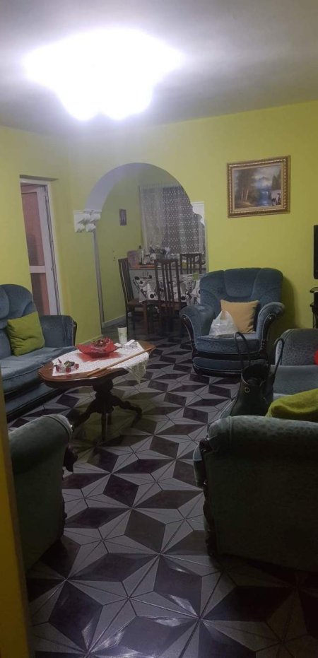 Tirane, shes apartament Kati 3, 122 m² 156.000 Euro (Petro Nini)