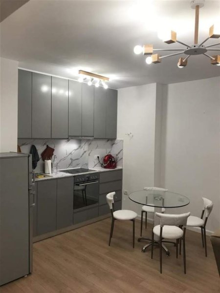 Tirane, shes garsonier Kati 9, 50 m² 77500 Euro (Selvia)