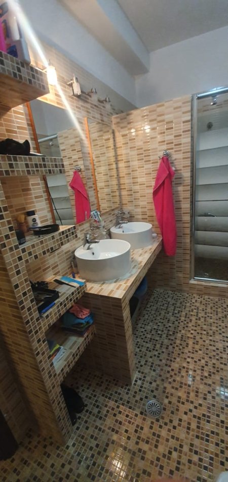 Tirane, jap me qera apartament 2+1+BLK Kati 3, 110 m² 500 Euro (kopshti zologjik)