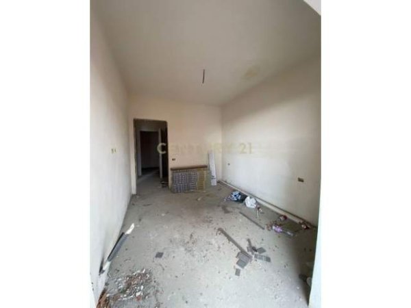 Shesim apartament 1+1 tek kompleksi arlis "farmacia 10". 93,000 €
