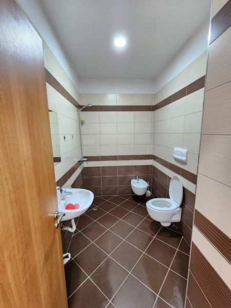 Tirane, jepet me qera apartament 1+1+BLK Kati 2, 73 m² 500 Euro (Don Bosko)