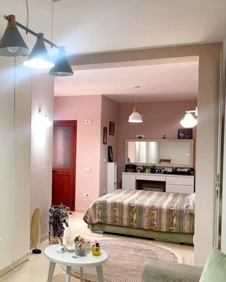 Tirane, shitet apartament 2+1 Kati 4, 115 m² 89.000 Euro (ALI DEMI, PRANE FUSHES,BURGU GRAVE)