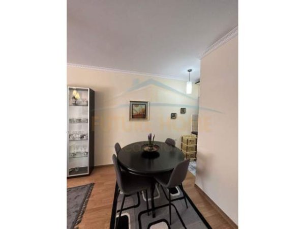 Tirane, jepet me qera apartament 1+1+BLK Kati 6, 600 Euro
