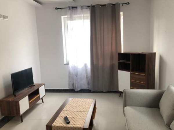 Tirane, jepet me qera apartament 2+1+BLK Kati 2, 70 m² 500 Euro (Brryli)