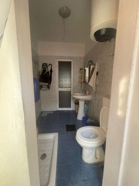 Tirane, jepet me qera apartament Kati 5, 25.000 Leke