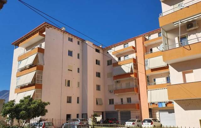 Berat, shes apartament 3+1+BLK 150 m² 400 Euro/m2 (Rruga Clirim ( Gjashtekac))