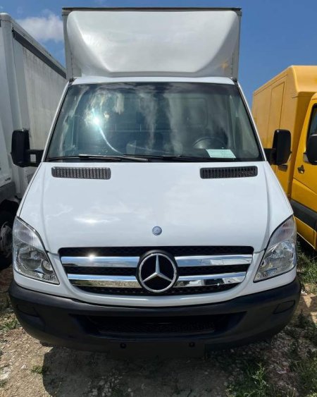 Durres, shitet Mercedes-Benz Sprinter 313 Viti 2011,