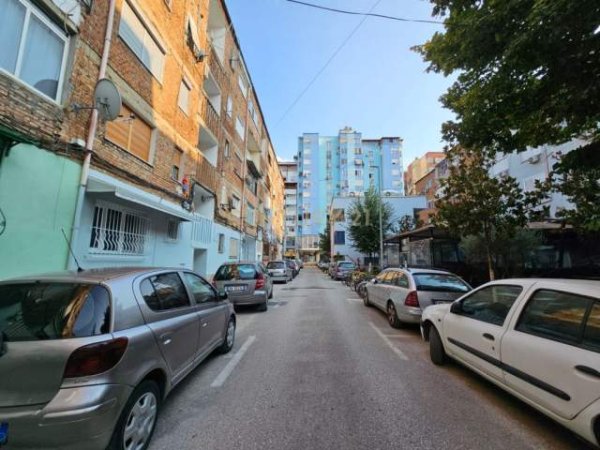 Tirane, shitet apartament 2+1 Kati 5, 72 m² 115.000 Euro (Mbrapa Ekspozites)