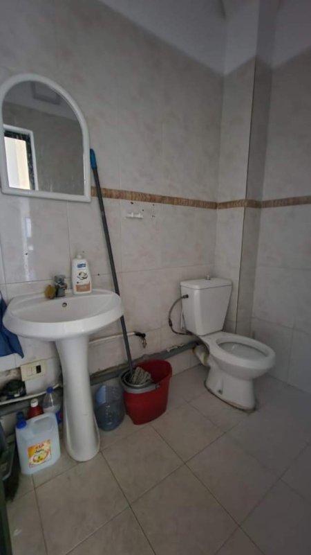 Tirane, shitet ambjent biznesi Kati -1, 184 m² 250.000 Euro (21 dhjetori)