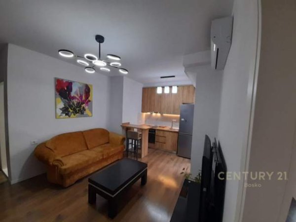 Tirane, jepet me qera apartament 1+1 Kati 1, 52 m² 400 Euro (Spitali QSUT (Nënë Tereza))