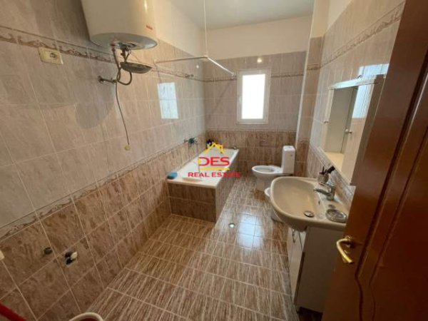 Vlore, jepet me qera apartament 2+1+BLK Kati 1, 95 m² 300 Euro (Rruga Cajupi,Vlore)