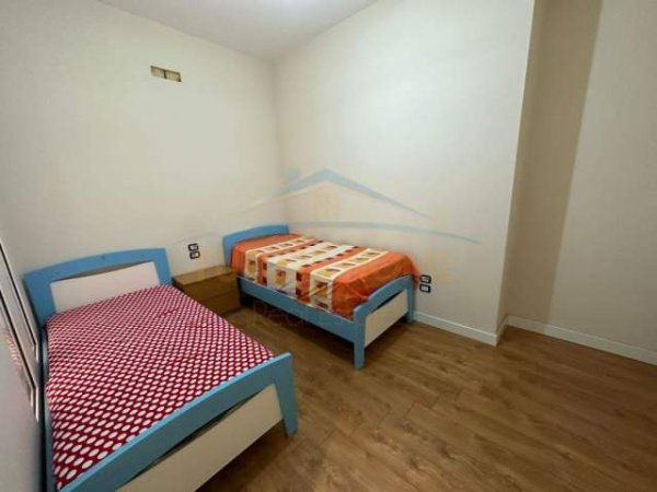 Tirane, shitet apartament Kati 9, 119 m² 140.000 Euro (Teodor Keko)
