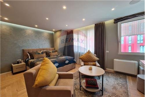 Tirane, shitet apartament 2+1 Kati 4, 126 m² 385.000 Euro