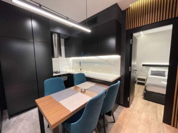 Tirane, jepet me qera apartament Kati 4, 65 m² 1.200 Euro (Qender)