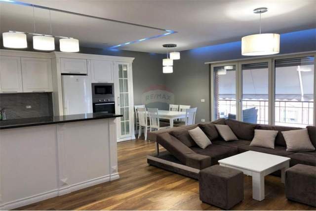 Tirane, jepet me qera apartament 2+1 Kati 6, 950 Euro