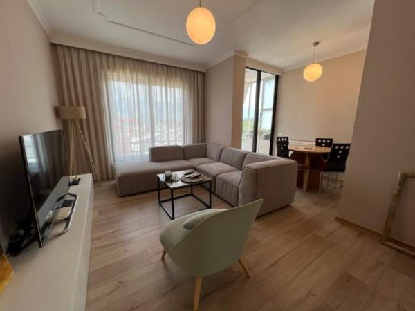 Tirane, jepet me qera apartament 2+1+BLK Kati 8, 110 m² 1.000 Euro (Rruga Kosovareve)