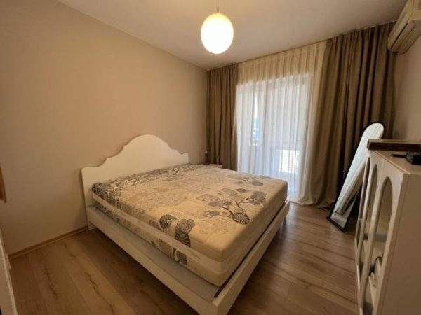 Tirane, jepet me qera apartament 2+1+BLK Kati 8, 110 m² 1.000 Euro (Rruga Kosovareve)