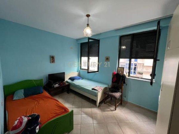 Tirane, shitet apartament 3+1+BLK Kati 3, 117 m² 160.000 Euro