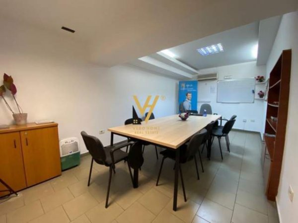 Tirane, shitet ambjent biznesi Kati 0, 275 m² 365.000 Euro (rruga e kavajes)