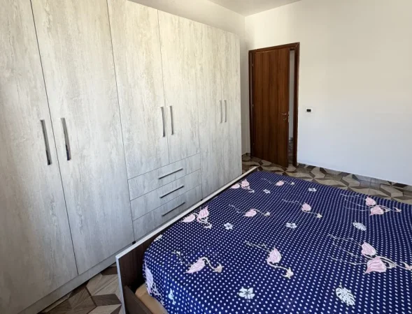 Tirane, jepet me qera 2+1+Aneks+Ballkon Kati 4, 90 m² 652 € (Hamdi sina)