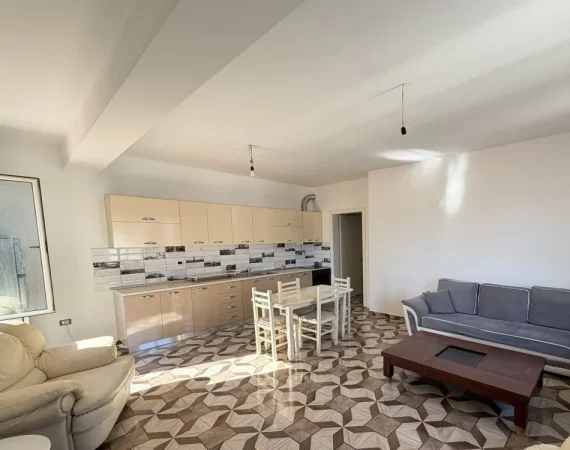 Tirane, jepet me qera 2+1+Aneks+Ballkon Kati 4, 90 m² 652 € (Hamdi sina)