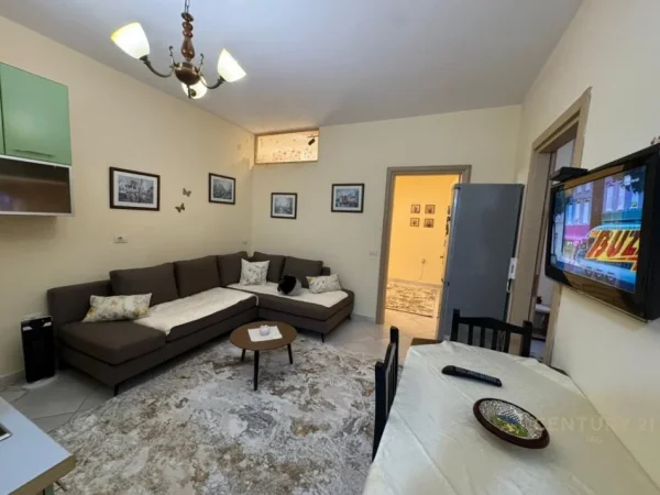 Tirane, shes apartament 2+1 Kati 2, 65 m² 115.000 € (liqeni i thate)