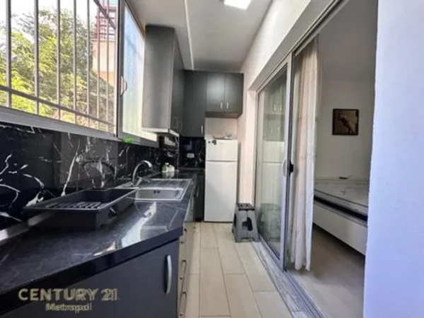 Tirane, shes apartament 2+1 Kati 1, 72 m² 90.000 € (Shkoze)
